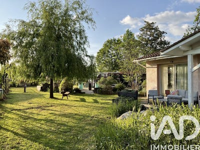 /international/fr/moustey-aquitaine-310107675677/