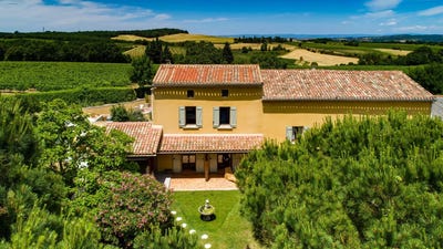 /international/fr/carcassonne-languedoc-roussillon-310100608997/