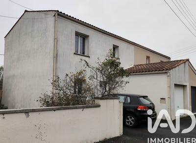 /international/fr/niort-charente-310105650486/
