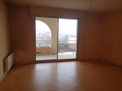 /international/fr/cholet-pays-de-la-loire-310099006452/