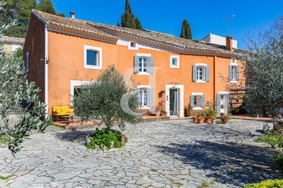 /international/fr/vaison-la-romaine-provence-alpes-cote-d-azur-310108764124/