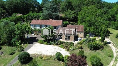 /international/fr/coux-et-bigaroque-mouzens-aquitaine-310100498218/