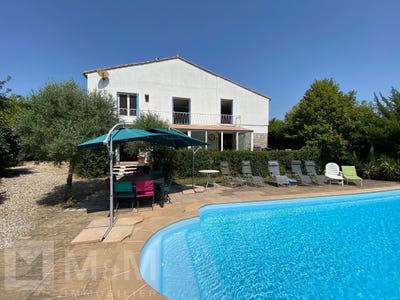 /international/fr/quillan-languedoc-roussillon-310108596300/