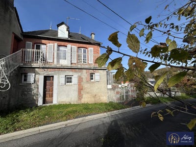 /international/fr/ydes-auvergne-120096007342/