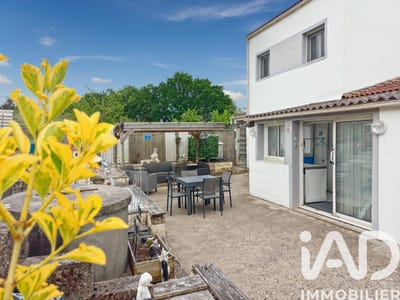/international/fr/poiroux-pays-de-la-loire-310108134096/