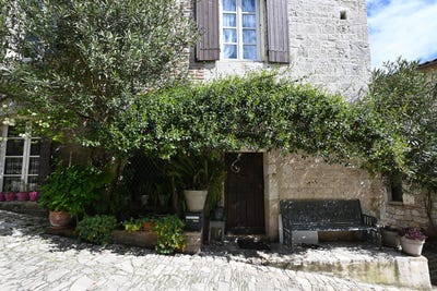 /international/fr/penne-d-agenais-aquitaine-310099552842/?lang=en
