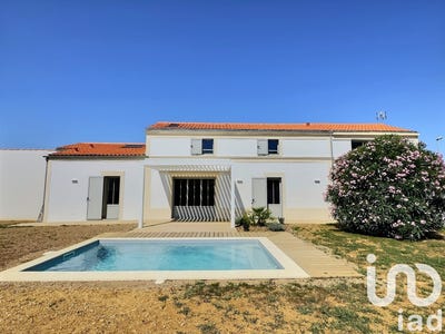 /international/fr/saint-laurent-de-la-pree-charente-310099420062/?lang=zh-cn