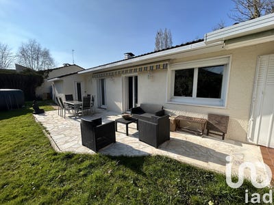 /international/fr/forges-les-bains-ile-de-france-310098142874/