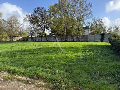 /international/fr/la-jonchere-pays-de-la-loire-310104466503/