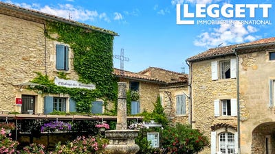 /international/fr/lussan-languedoc-roussillon-310097498602/
