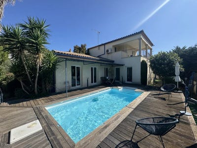 /international/fr/calvisson-languedoc-roussillon-310101229775/?lang=de
