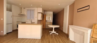 /international/fr/18-rue-lamartine-macon-ardennes-310106132858/