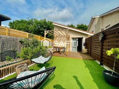 /international/fr/gujan-mestras-aquitaine-310100043294/