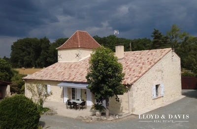 /international/fr/saint-meard-de-gurcon-aquitaine-310108047637/