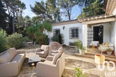 /international/fr/nimes-languedoc-roussillon-310095267622/