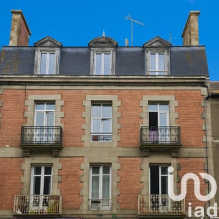 /international/fr/fougeres-brittany-310100541870/