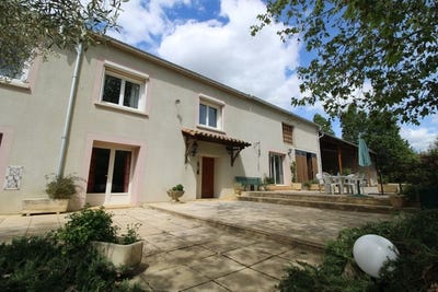 /international/fr/saint-julien-de-briola-languedoc-roussillon-310109097438/