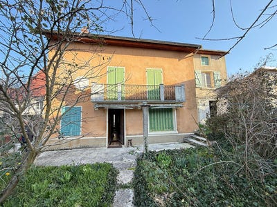 /international/fr/lons-le-saunier-franche-comte-310105817768/