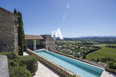 /international/fr/joucas-provence-alpes-cote-d-azur-310108453605/