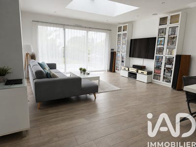/international/fr/noyal-chatillon-sur-seiche-brittany-310108592627/
