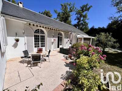 /international/fr/lamorlaye-picardie-310100733079/