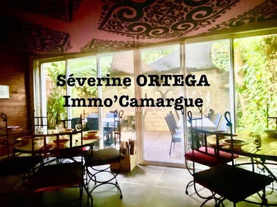 /international/fr/aigues-mortes-languedoc-roussillon-310101044230/?lang=en