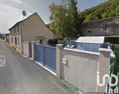 /international/fr/la-chartre-sur-le-loir-pays-de-la-loire-310095936215/