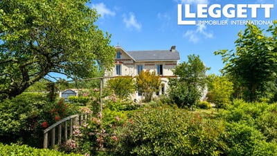 /international/fr/saint-christoly-de-blaye-aquitaine-310108481784/