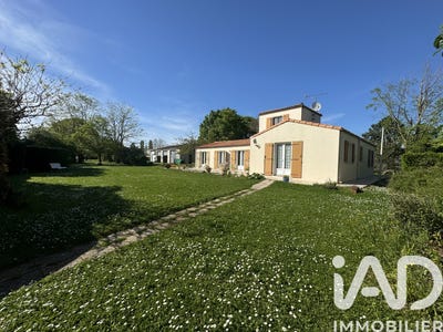 /international/fr/saint-sauveur-d-aunis-charente-310106794318/