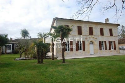 /international/fr/saint-aubin-de-blaye-aquitaine-310106488409/