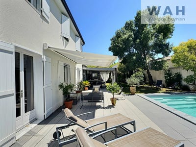 /international/fr/teyran-languedoc-roussillon-310109745479/