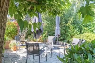 /international/fr/lecci-corsica-310108928558/?lang=th