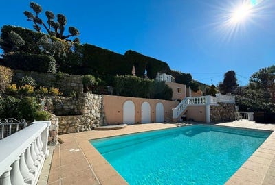 /international/fr/falicon-provence-alpes-cote-d-azur-310100296075/