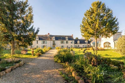 /international/fr/saumur-pays-de-la-loire-310107973910/