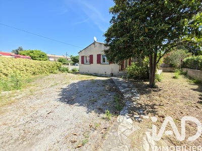 /international/fr/nimes-languedoc-roussillon-310108555505/