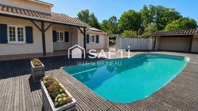 /international/fr/graulhet-midi-pyrenees-310105833731/