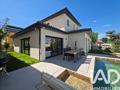 /international/fr/montblanc-provence-alpes-cote-d-azur-310108508379/