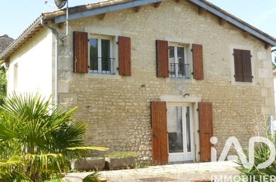 /international/fr/mosnac-charente-310108555618/