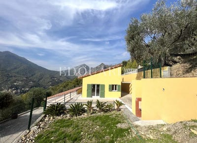 /international/fr/castellar-provence-alpes-cote-d-azur-310107363122/