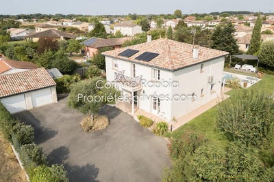 /international/fr/fenouillet-midi-pyrenees-310109097323/?lang=pt