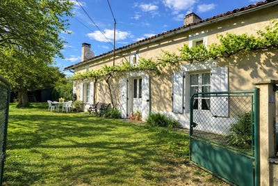 /international/fr/limalonges-charente-310107492560/