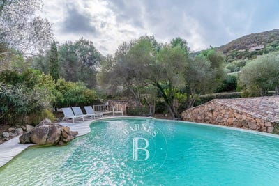 /international/fr/porto-vecchio-corsica-310106083421/