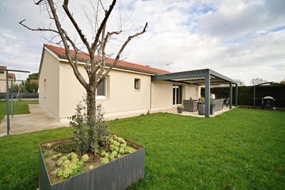 /international/fr/quincieux-rhone-310104532814/