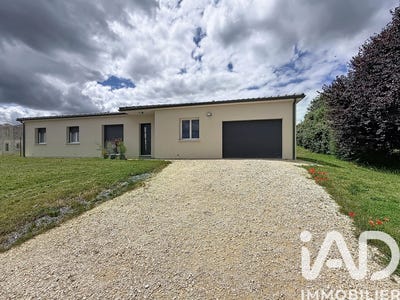 /international/fr/chateau-l-eveque-aquitaine-310108643993/