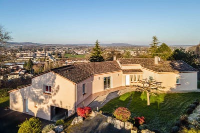 /international/fr/penne-d-agenais-aquitaine-310101176184/?lang=en