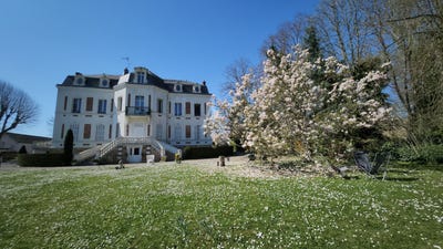 /international/fr/dourdan-ile-de-france-310104473636/