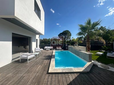 /international/fr/prades-le-lez-languedoc-roussillon-310109433053/