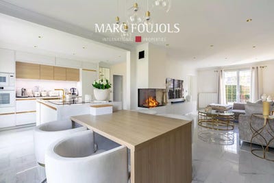 /international/fr/apremont-picardie-310098736169/