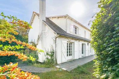 /international/fr/joue-les-tours-centre-val-de-loire-310120008378/
