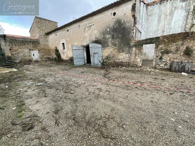 /international/fr/milhaud-languedoc-roussillon-310099615547/